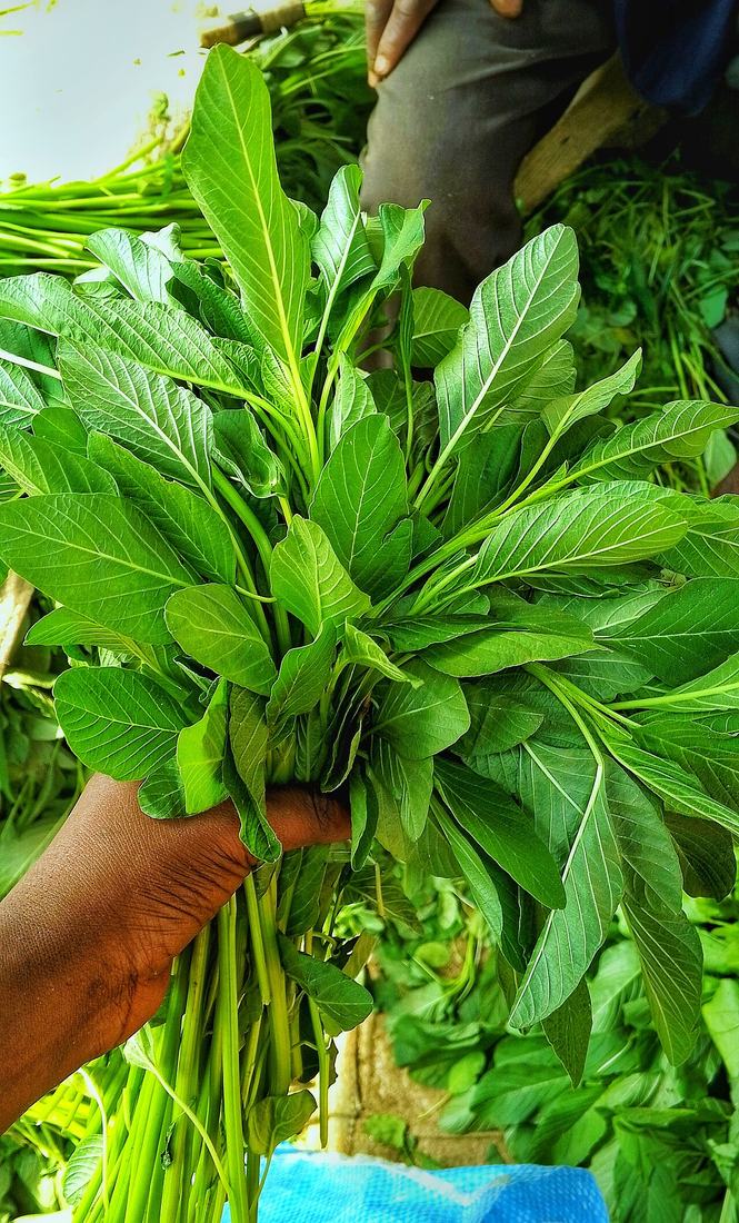 Fresh spinach leaves, CC BY-SA 4.0